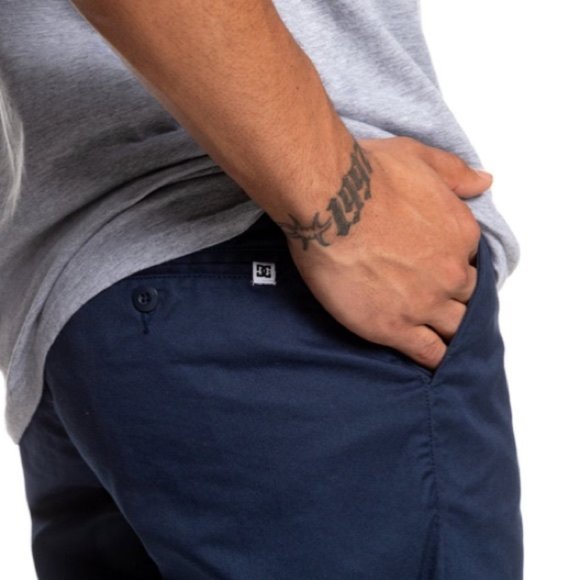 DC men’s chino shorts in navy blue straight fit - Picture 3 of 8